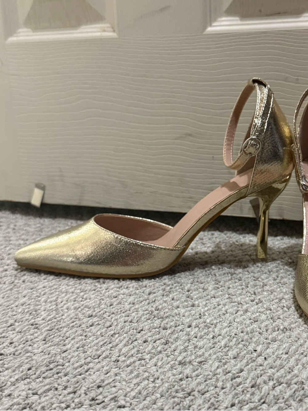 Gold Heels - Picture 3 of 7